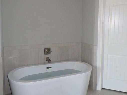 Idalou Master Bathroom